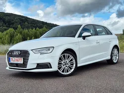 Weiß Gebraucht 2017 Audi A3 Sportback e-tron Design Limousine | 15.970 € (Fairer Preis)