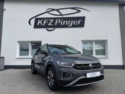 Grau Gebraucht 2024 VW T-Roc Move SUV | 26.900 € (Etwas zu teuer)