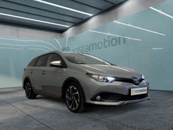 Grau Gebraucht 2018 Toyota Auris Touring Sports Style Kombi | 18.498 € (Teuer)