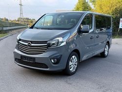 Son of a gun grey 4 Gebraucht 2017 Opel Vivaro Sport Van | 21.900 € (Etwas zu teuer)
