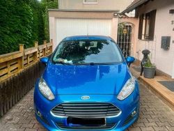 Blau Gebraucht 2016 Ford Fiesta Titanium Kleinwagen | 5.800 €