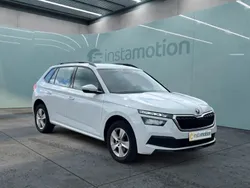 Weiß Gebraucht 2021 Skoda Kamiq Active SUV | 17.280 € (Fairer Preis)