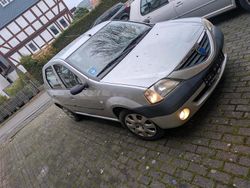 Silber Gebraucht 2005 Dacia Logan Kombi | 1.000 €