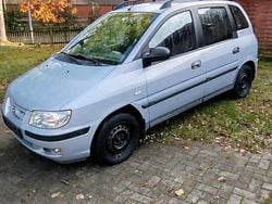 Grau Gebraucht 2002 Hyundai Matrix Van / Kleinbus | 990 € (Superpreis)