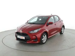 Rot Gebraucht 2021 Toyota Yaris Comfort Limousine | 14.490 € (Fairer Preis)
