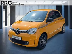 Gelb Gebraucht 2023 Renault Twingo Techno Kleinwagen | 14.990 € (Fairer Preis)