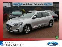 Silber Gebraucht 2019 Ford Focus Cool & Connect Limousine | 13.480 € (Fairer Preis)