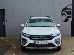 Weiß Gebraucht 2022 Dacia Sandero Expression Kleinwagen | 16.499 € (Teuer)