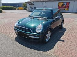 Grün Gebraucht 2003 Mini ONE Kleinwagen | 2.700 €