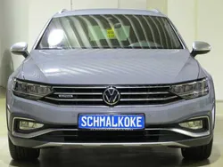 Grau Gebraucht 2022 VW Passat | 30.950 € (Guter Preis)
