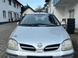 Silber Gebraucht 2005 Nissan Almera Tino Van / Kleinbus | 900 € (Guter Preis)