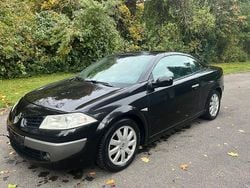 Schwarz Gebraucht 2006 Renault Mégane Cabriolet Cabrio | 1.690 € (Superpreis)