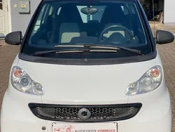 Weiß Gebraucht 2014 Smart ForTwo Coupé Kleinwagen | 4.300 € (Guter Preis)
