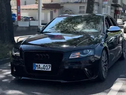 Schwarz Gebraucht 2011 Audi A4 S-Line Kombi | 6.900 € (Guter Preis)
