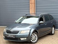 Grau Gebraucht 2016 Skoda Octavia Ambition Kombi | 8.999 € (Fairer Preis)