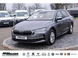 Graphitegrau metallic Gebraucht 2024 Skoda Octavia Selection Kombi | 28.675 € (Guter Preis)