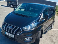 Schwarz Gebraucht 2020 Ford Tourneo Custom Titanium Van / Kleinbus | 31.000 € (Superpreis)