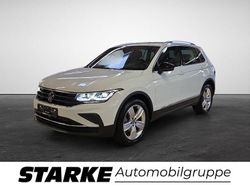 Weiß Gebraucht 2023 VW Tiguan Move SUV | 34.380 € (Etwas zu teuer)