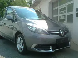 Grau Gebraucht 2012 Renault Scénic III Van / Kleinbus | 5.499 € (Fairer Preis)