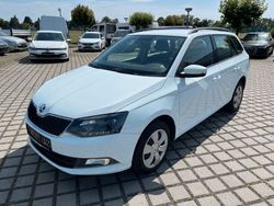 Weiß Gebraucht 2017 Skoda Fabia Ambition Kleinwagen | 5.250 € (Fairer Preis)