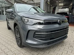 Grau Gebraucht 2024 VW Tiguan Life SUV | 42.850 € (Superpreis)