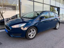 Blau Gebraucht 2015 Ford Focus Trend Limousine | 4.399 € (Superpreis)