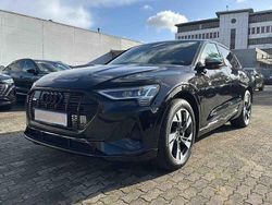 Brillantschwarz Gebraucht 2023 Audi e-tron S-Line SUV | 39.950 € (Guter Preis)