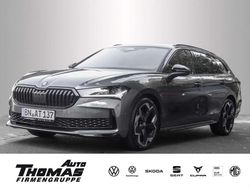 Graphitegrau metallic Gebraucht 2025 Skoda Superb SportLine Kombi | 54.480 €