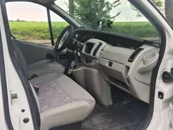 Weiß Gebraucht 2004 Opel Vivaro Van | 3.800 € (Guter Preis)
