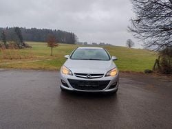 Silber Gebraucht 2015 Opel Astra Exklusiv Kombi | 8.490 € (Guter Preis)