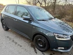 Grau Gebraucht 2019 Skoda Fabia Soleil Limousine | 10.990 € (Guter Preis)