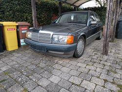 Grau Gebraucht 1989 Mercedes 190 Limousine | 6.000 €