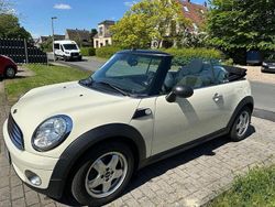Weiß Gebraucht 2010 Mini One Cabriolet Cabrio | 5.700 € (Guter Preis)