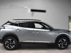 Grau metallic Gebraucht 2023 Peugeot 2008 Allure SUV | 19.170 € (Guter Preis)