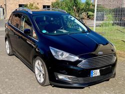 Schwarz Gebraucht 2017 Ford Grand C-Max Titanium Van / Kleinbus | 9.500 € (Fairer Preis)