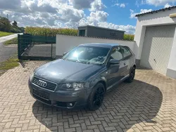 Grau Gebraucht 2003 Audi A3 Kleinwagen | 1.250 € (Fairer Preis)