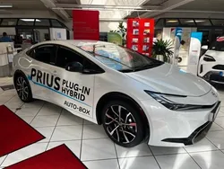 Weiß Gebraucht 2023 Toyota Prius Plug-in Hybrid Executive Kleinwagen | 38.550 € (Fairer Preis)