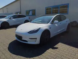 Weiß Gebraucht 2021 Tesla Model 3 Performance Limousine | 27.985 € (Guter Preis)