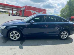 Blau Gebraucht 2019 Audi A3 Ambiente Limousine | 16.800 € (Fairer Preis)