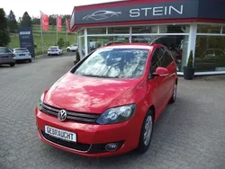 Rot Gebraucht 2014 VW Golf VII Life Limousine | 9.900 € (Guter Preis)