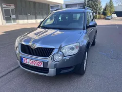 Grau Gebraucht 2011 Skoda Yeti SUV | 4.100 € (Guter Preis)