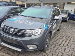 Islandgrau Gebraucht 2017 Dacia Logan Celebration Kombi | 4.900 € (Superpreis)