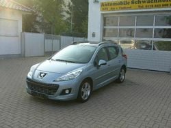 Blau metallic Gebraucht 2012 Peugeot 207 Premium Kombi | 6.995 € (Teuer)