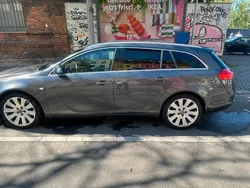 Grau Gebraucht 2011 Opel Insignia Kombi | 5.500 € (Fairer Preis)
