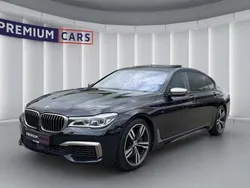 Azuritschwarz metallic Gebraucht 2017 BMW 760L Limousine | 39.990 €