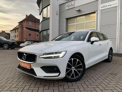 Weiß Gebraucht 2021 Volvo V60 Momentum Kombi | 26.440 € (Superpreis)