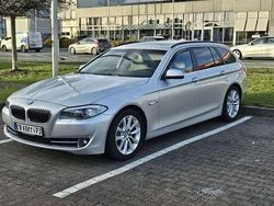 Silber Gebraucht 2010 BMW 525 Sport Line Kombi | 16.499 €