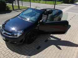 Schwarz Gebraucht 2008 Opel Astra Cabriolet Cabrio | 4.600 € (Etwas zu teuer)