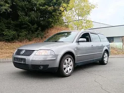 Grau Gebraucht 2003 VW Passat Kombi | 3.000 € (Etwas zu teuer)