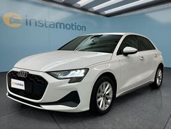 Weiß Gebraucht 2024 Audi A3 Sportback Kleinwagen | 29.699 € (Guter Preis)